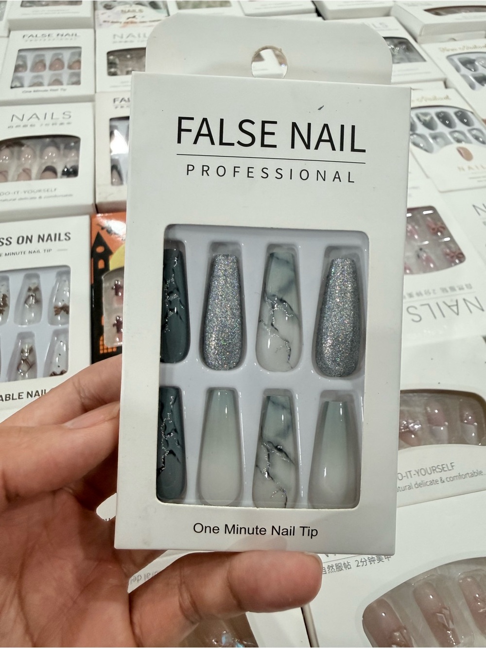 Professional Grey Press On Nails Set -